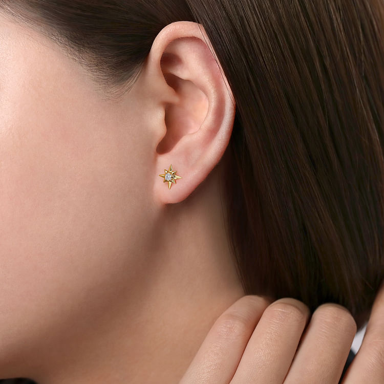 14K Yellow Gold Diamond Star Stud Earrings