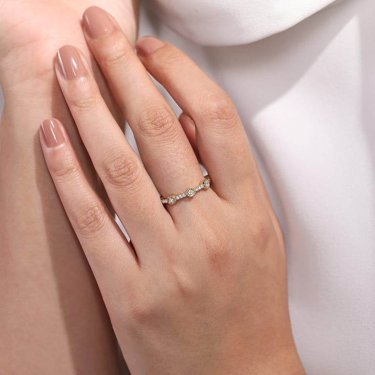 14K Yellow Gold Diamond Station Stackable Ring - 0.35 ct - Shot 5