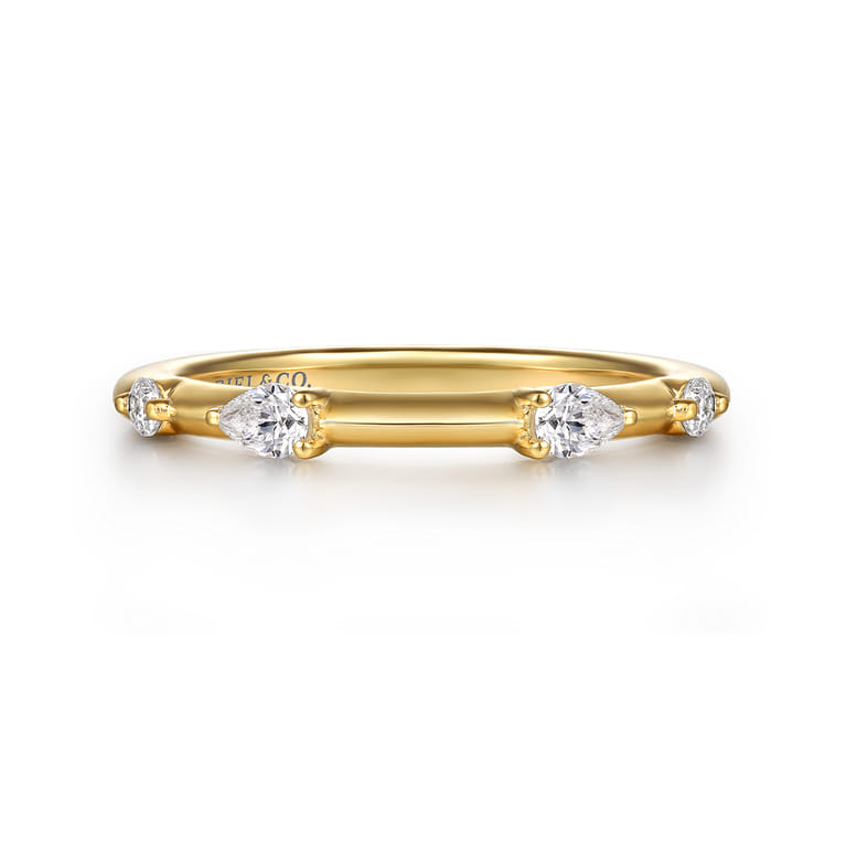 14K Yellow Gold Diamond Wedding Band - 0.23 ct - Shot 1