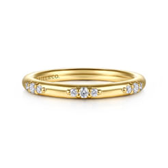14K-Yellow-Gold-Diamond-Wedding-Band1