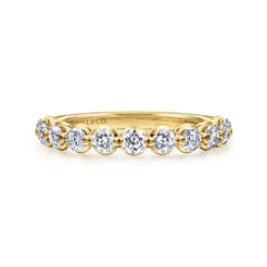 14K-Yellow-Gold-Diamond-Wedding-Band1