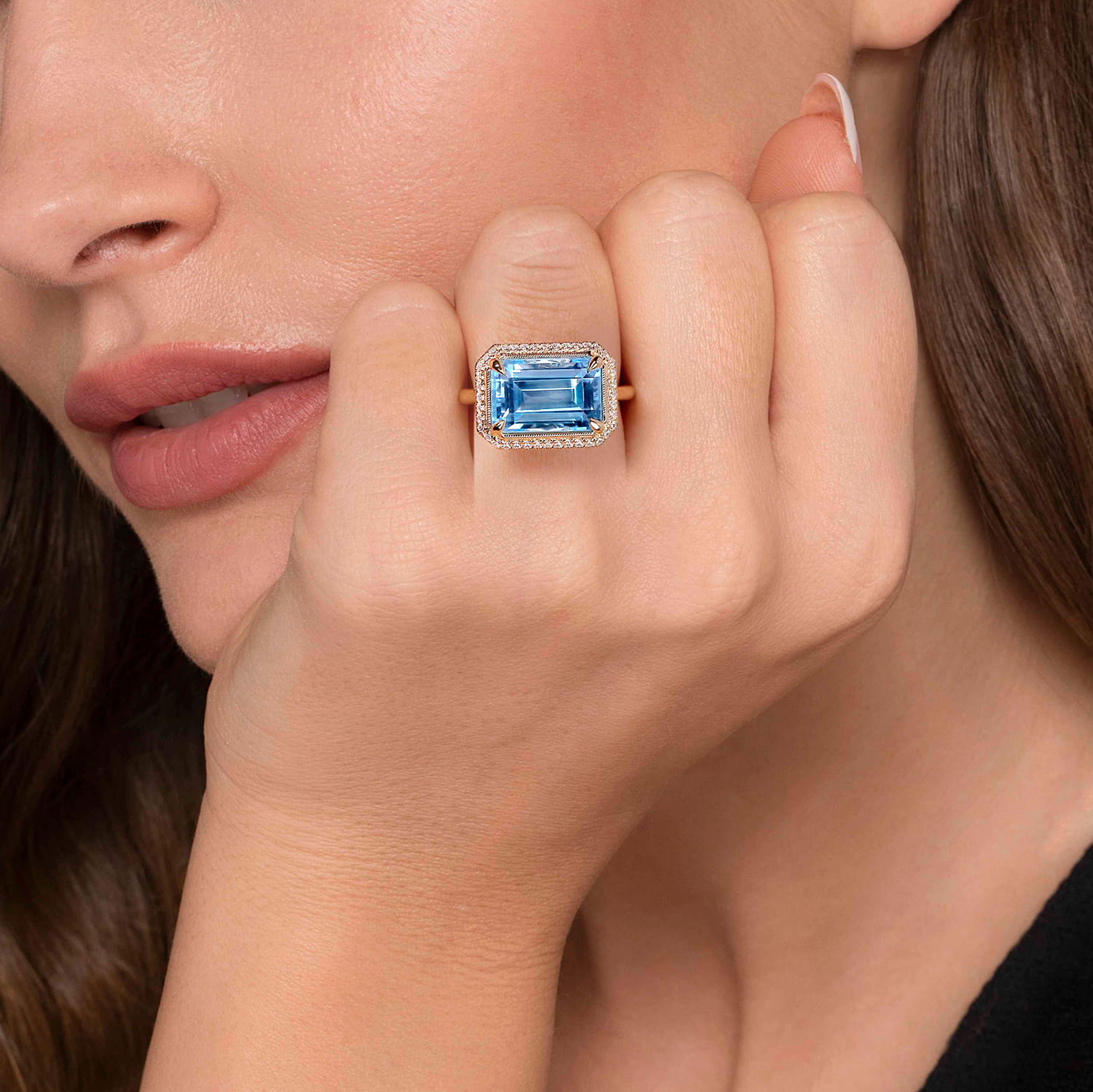 14K Yellow Gold Diamond and Blue Topaz Emerald Cut Ladies Ring with Flower Pattern Gallery - 0.2 ct - Shot 5