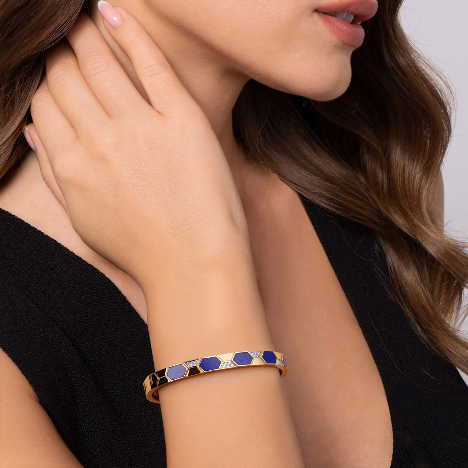 14K Yellow Gold Diamond and Lapis Bangle Bracelet - 0.14 ct - Shot 4