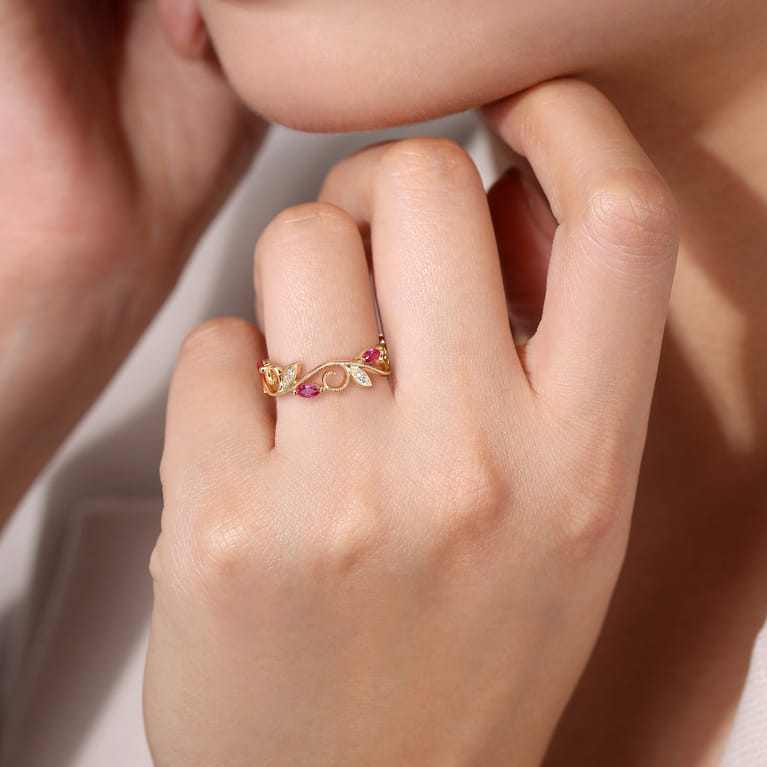 14K Yellow Gold Diamond and Ruby Filigree Pattern Stackable Ladies Ring - 0.06 ct - Shot 5
