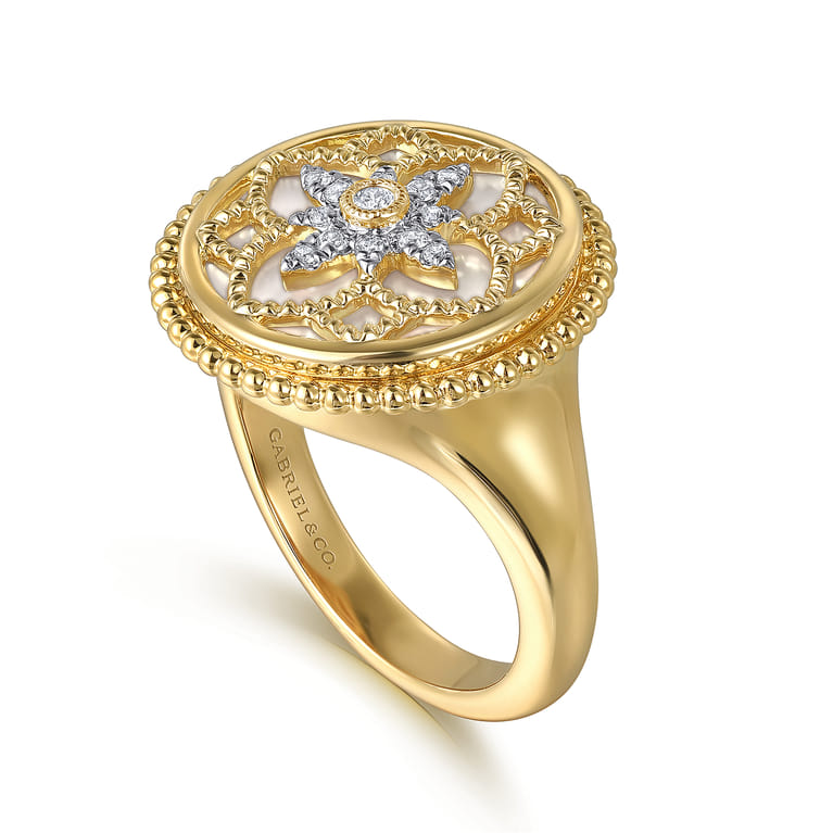 14K Yellow Gold Diamonds and White Mother of Pearl Bujukan Signet Ring - 0.09 ct - Shot 3