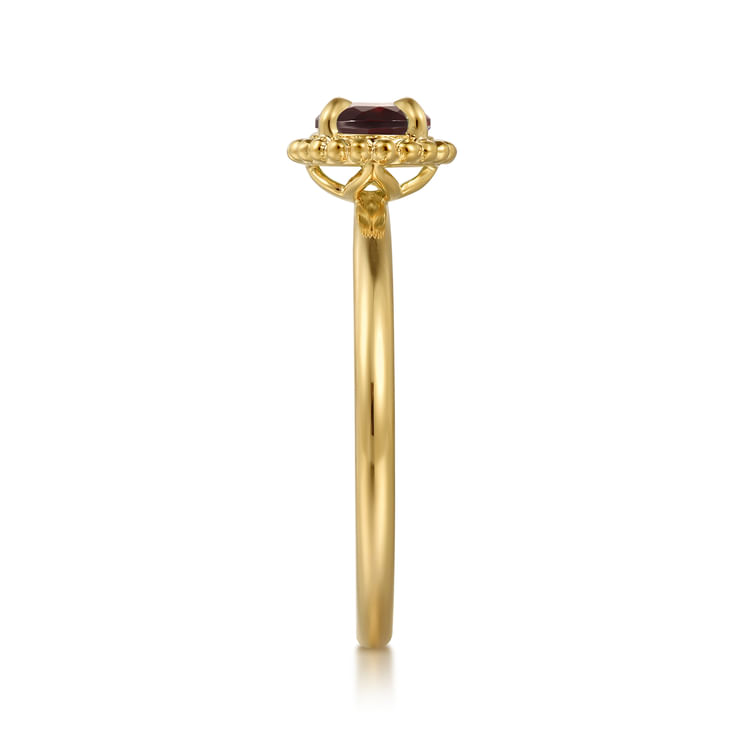 14K Yellow Gold Garnet Bujukan Ladies Ring