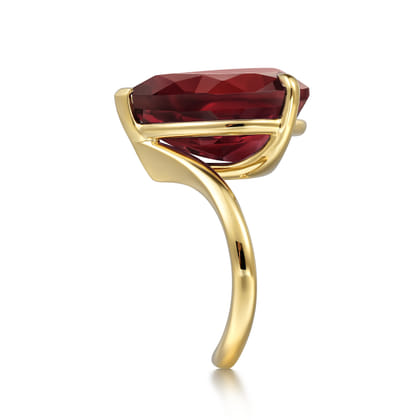14K Yellow Gold Garnet Pear Ladies Ring