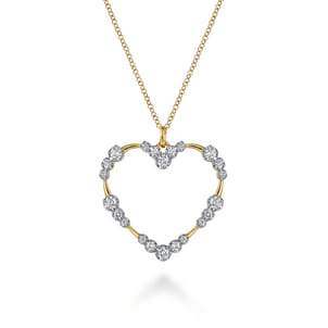 14K Yellow Gold Graduated Diamond Station Heart Pendant Necklace