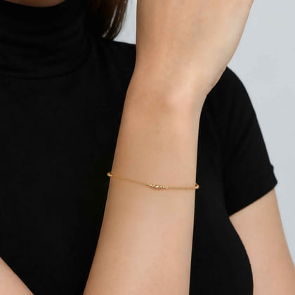 14K Yellow Gold Graduating Bujukan Ball Station Bracelet