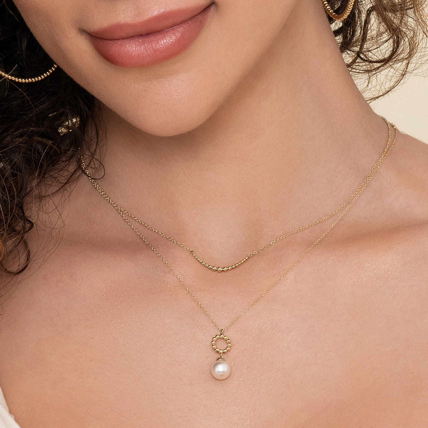 14K Yellow Gold Graduating Bujukan Beads Curved Bar Necklace - Shot 4