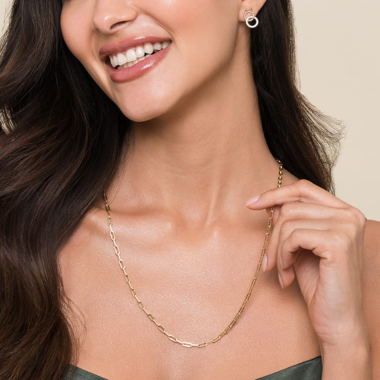 14K Yellow Gold Hollow Paper Clip Chain Necklace - Shot 3