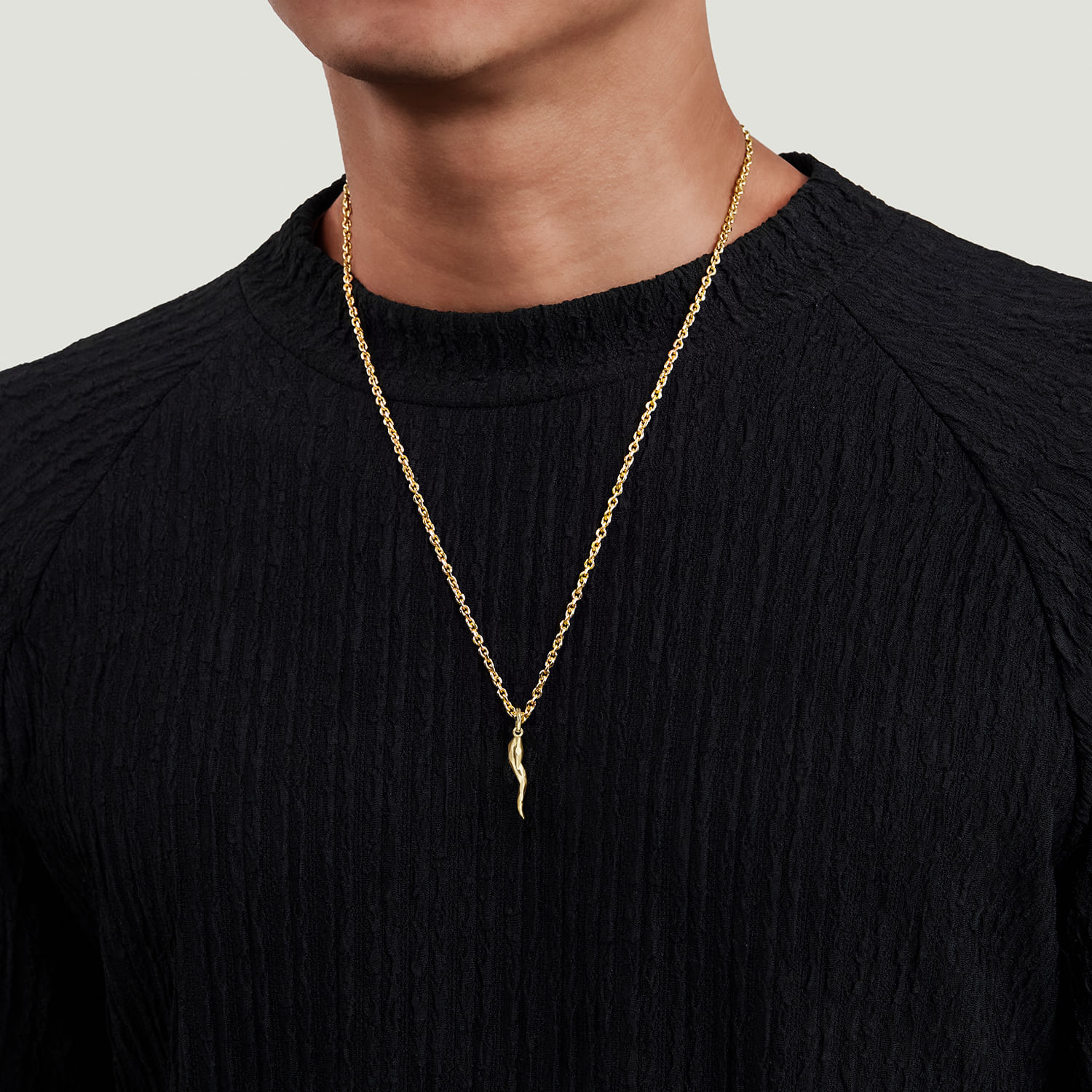 14K Yellow Gold Italian Horn Pendant - Shot 4