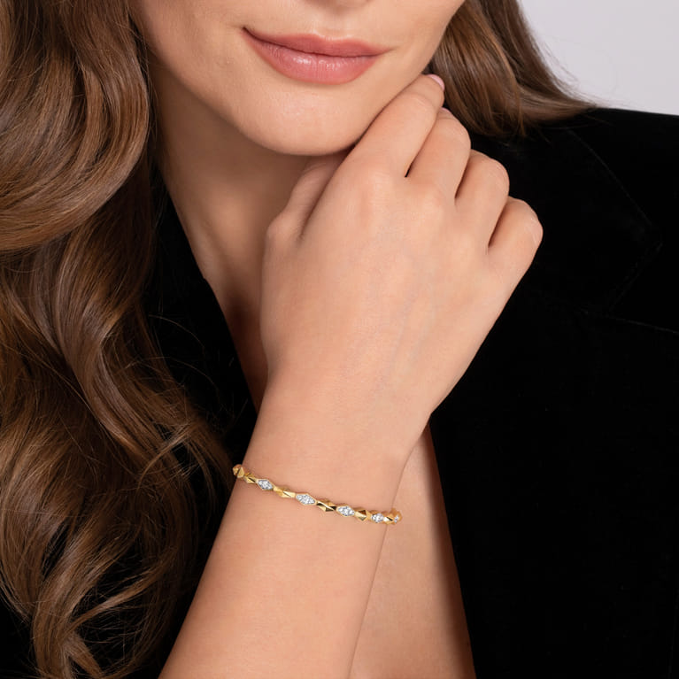 14K Yellow Gold Kite Pyramid Diamond Cuff Bangle Bracelet - 0.35 ct - Shot 4