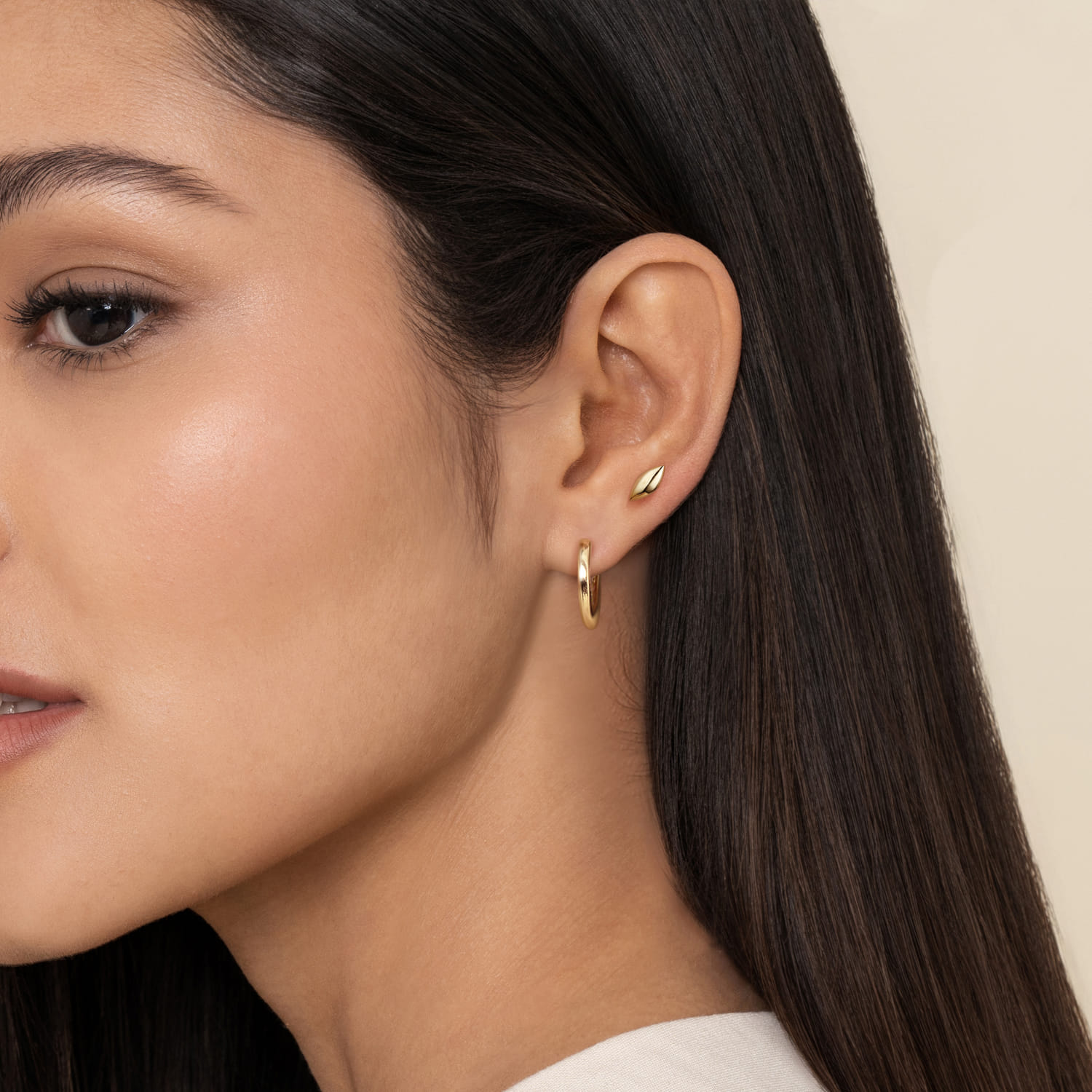 14K Yellow Gold Leaf Single Flatback Stud Earring - Shot 5