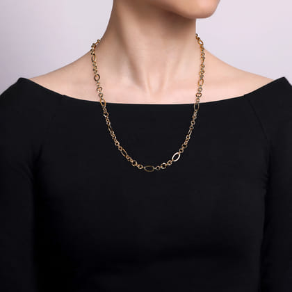 14K Yellow Gold Link Chain Necklace with Oval Stations