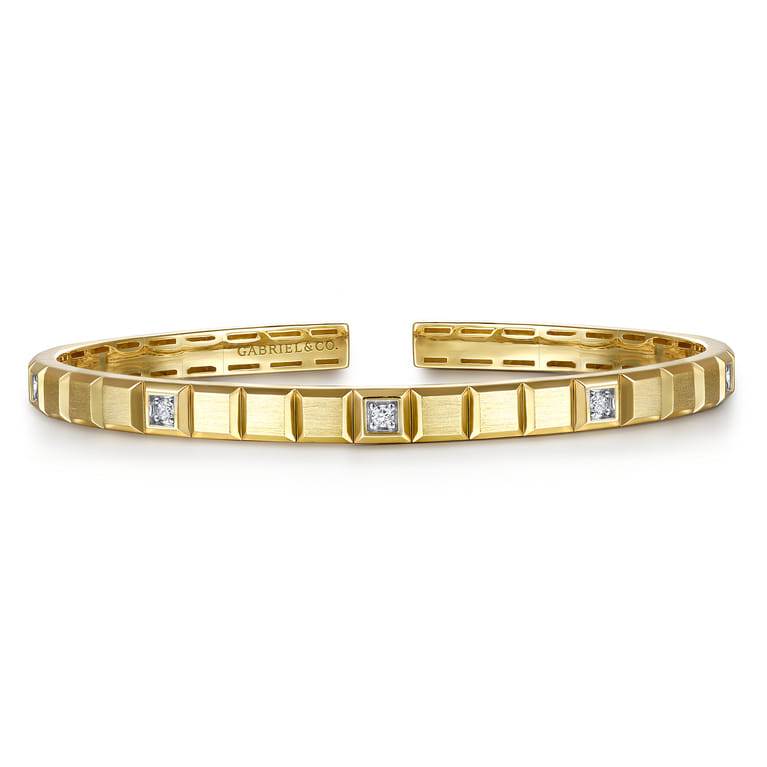 14K Yellow Gold Open Cuff Bracelet with Diamond Stations - 0.18 ct - Shot 1