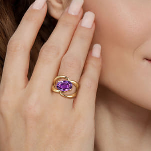14K Yellow Gold Oval Amethyst Twist Ladies Ring