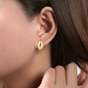 14K Yellow Gold Oval Huggie Earrings