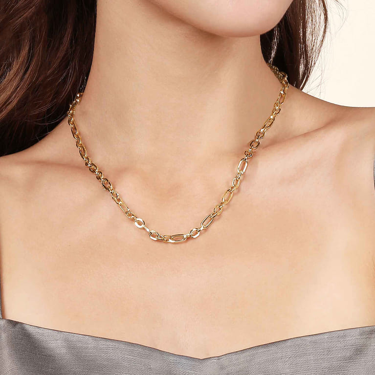 14K Yellow Gold Oval Link Chain Necklace - Shot 3