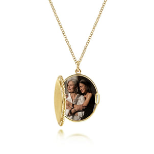 14K Yellow Gold Oval Locket Necklace with Twisted Rope Frame
