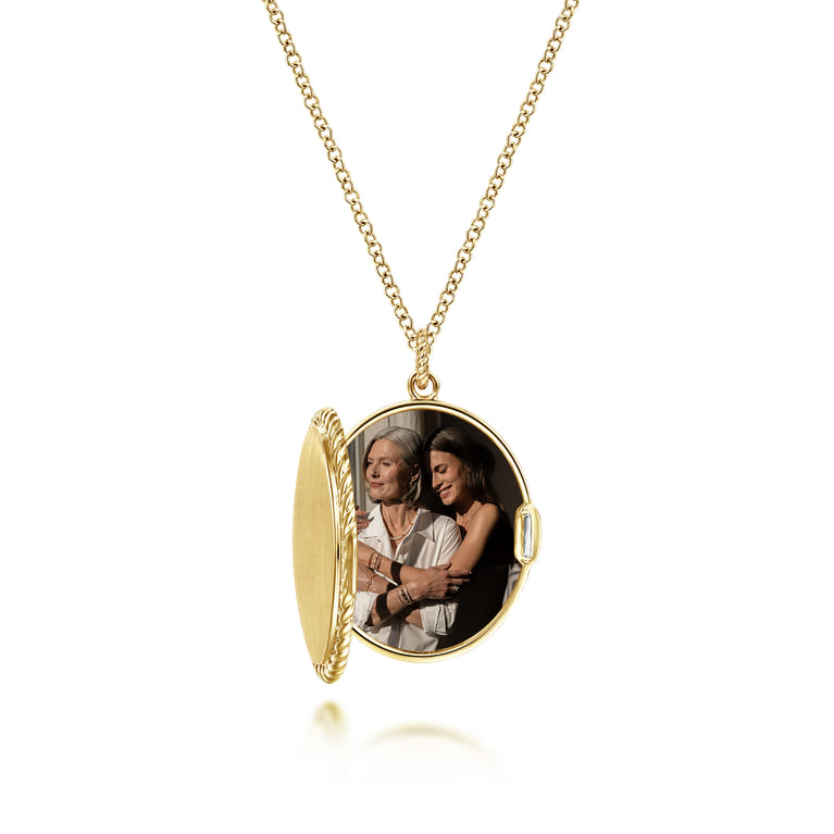 14K Yellow Gold Oval Locket Necklace with Twisted Rope Frame - Shot 3