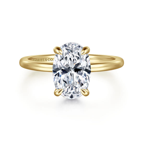 Oval Solitaire Diamond Engagement Ring in Yellow Gold
