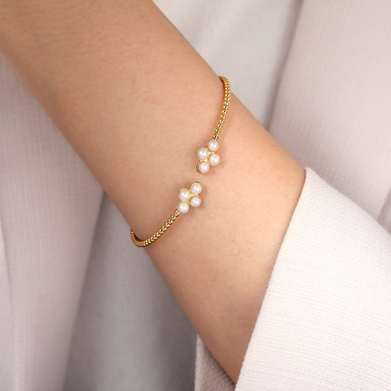 14K Yellow Gold Pearl Bujukan Open Bangle - Shot 4