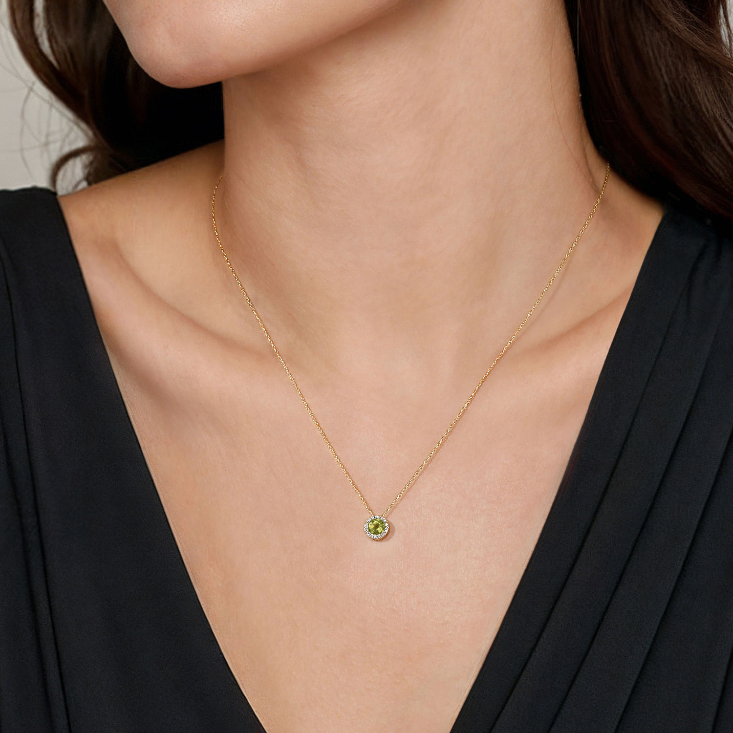14K Yellow Gold Peridot and Diamond Halo Pendant Necklace - 0.07 ct - Shot 3