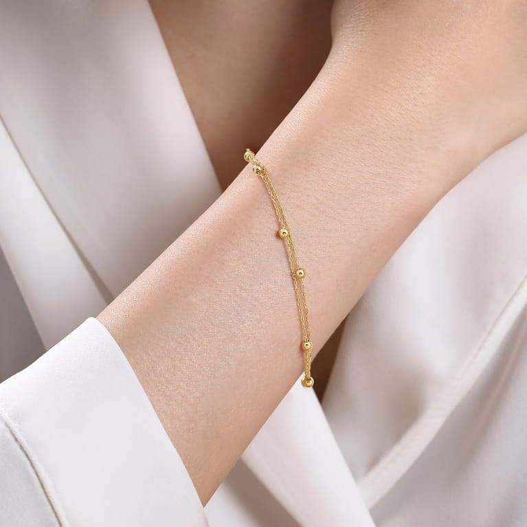 14K Yellow Gold Plain Bracelet - Shot 3