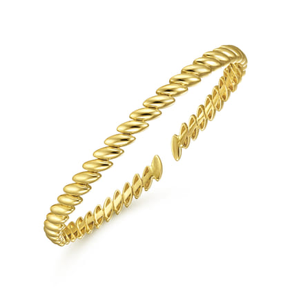 14K Yellow Gold Plain Demure Bangle