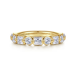 14K Yellow Gold Prong Princess Cut and Round Diamond Anniversary Band