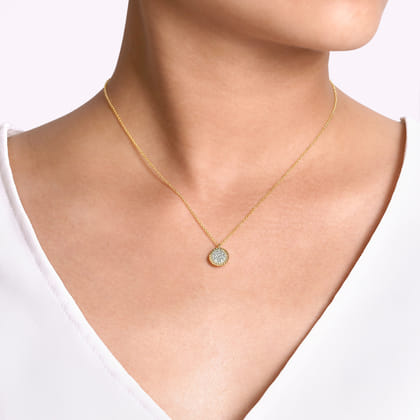 14K Yellow Gold Round Diamond Pave Pendant Necklace with Twisted Rope Frame