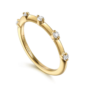 14K Yellow Gold Round Diamond Station Anniversary Band