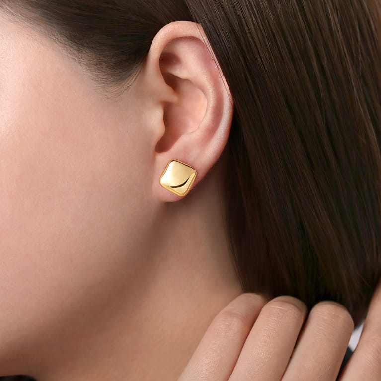 14K Yellow Gold Square Huggie Earrings - Shot 2