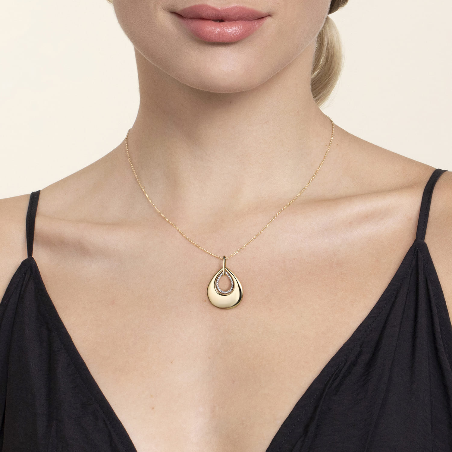 14K Yellow Gold Teardrop Diamond Necklace - 0.2 ct - Shot 3