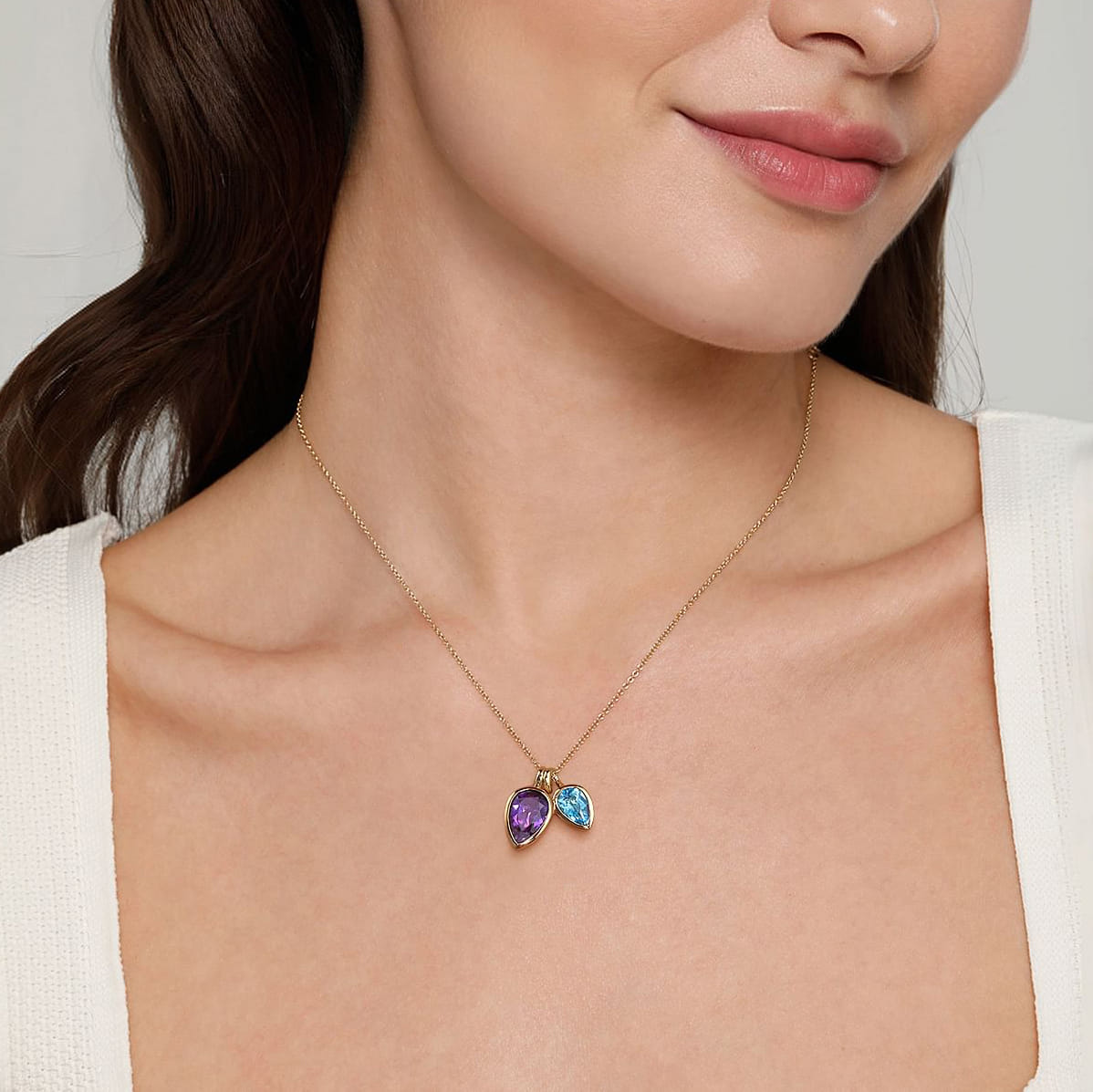 14K Yellow Gold Toi et Moi Blue Topaz and Amethyst Necklace - Shot 3