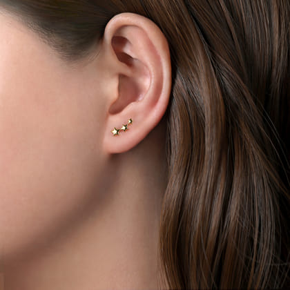 14K Yellow Gold Triple Graduating Stars Curved Stud Earrings