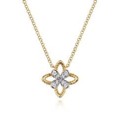 14K Yellow Gold Twisted Rope Clover Pendant Necklace with Diamond Petals