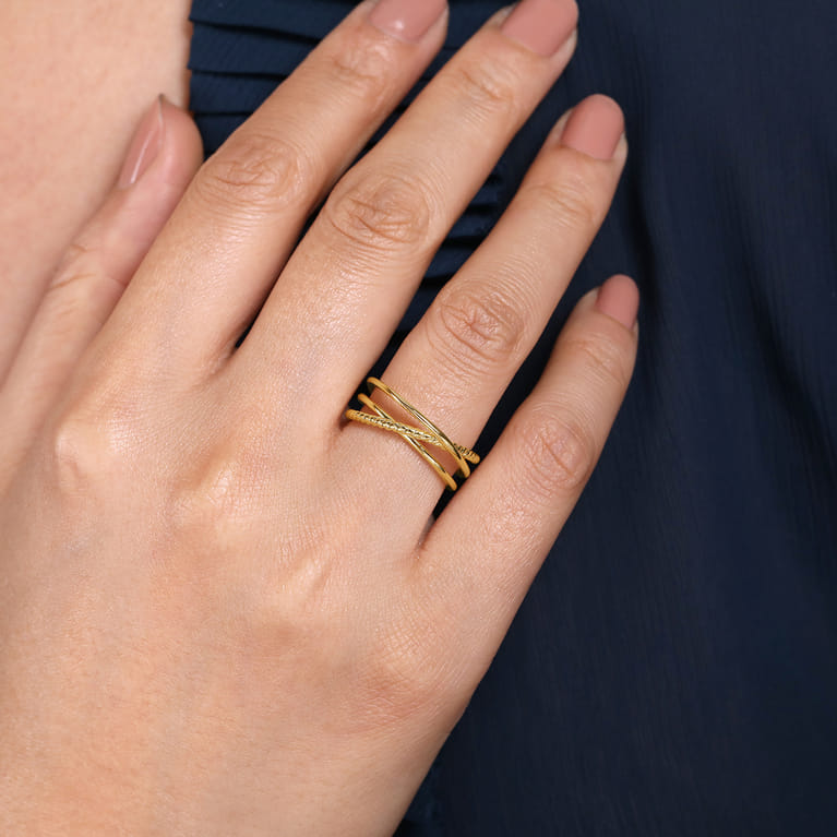 14K Yellow Gold Twisted Rope Criss Cross Ring - Shot 4