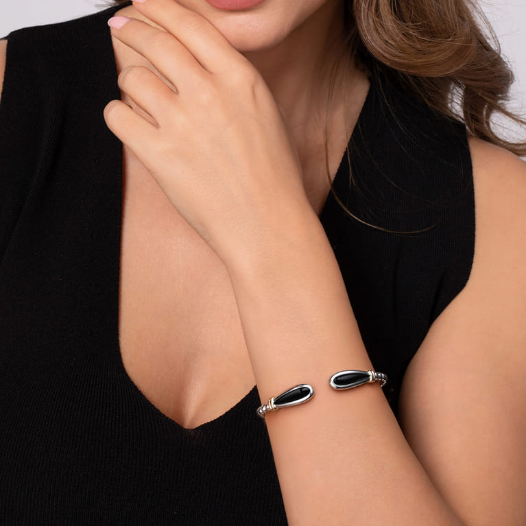 14K Yellow Gold and 925 Sterling Silver Bujukan Bangle Bracelet with Black Onyx - Shot 4
