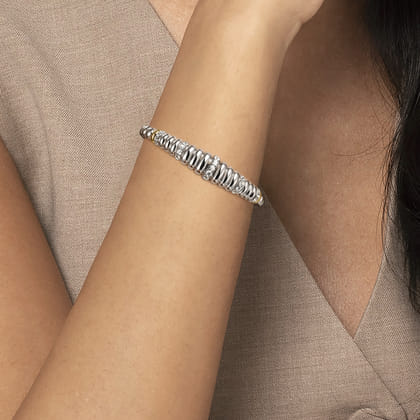 14K Yellow Gold and 925 Sterling Silver Bujukan White Sapphire Scallop Open Bangle Bracelet