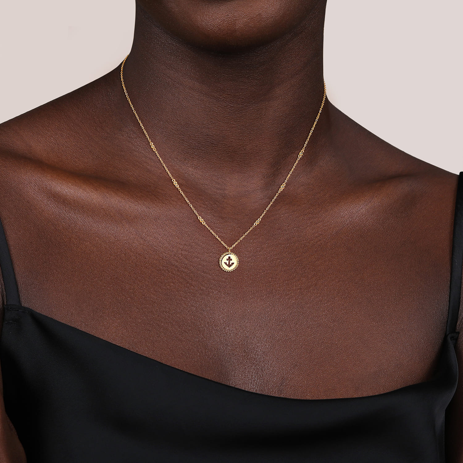 14K Yellow Plain Gold Bujukan Anchor Medallion Necklace - Shot 3