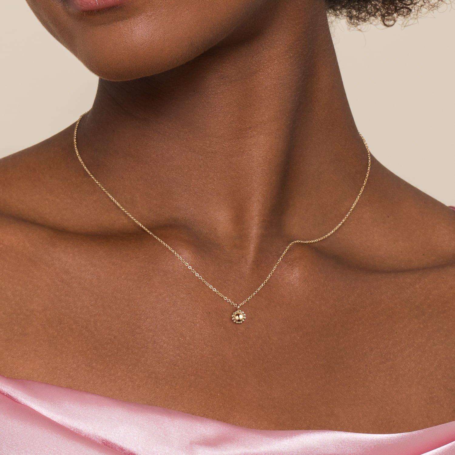 14K Yellow Plain Gold Bujukan Pendant Necklace - Shot 3