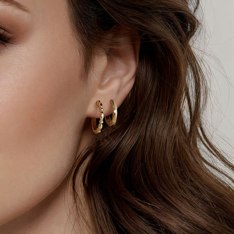 14K Yellow Plain Gold Bujukan Stuggies Earrings - Shot 4