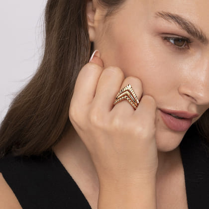 14K Yellow Plain Gold Bujukan and Diamond Cut Texture Chevron Ring