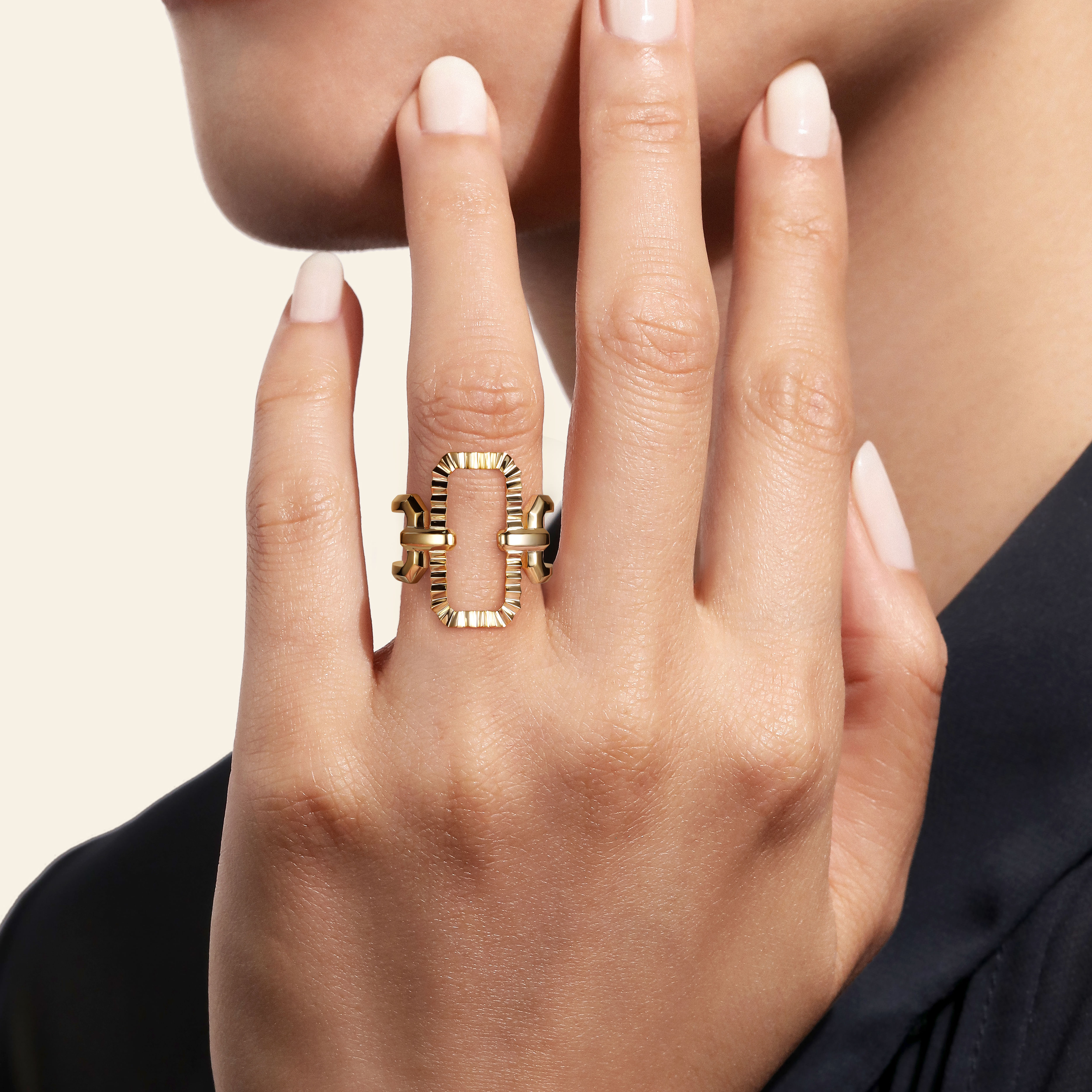 14K Yellow Plain Gold Diamond Cut Link Wide Band Ring