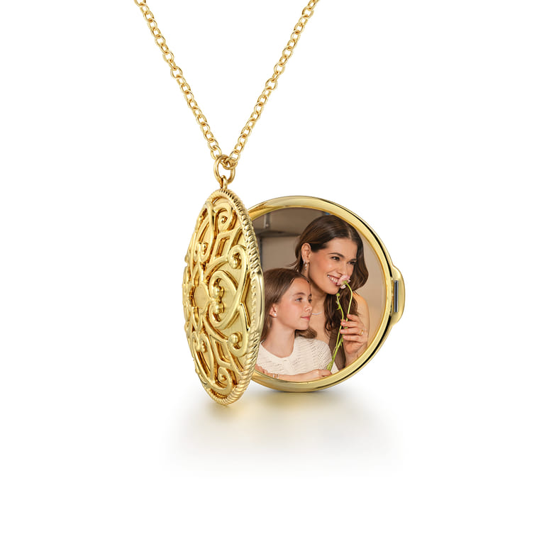 14K Yellow Plain Gold Locket Pendant Necklace - Shot 3