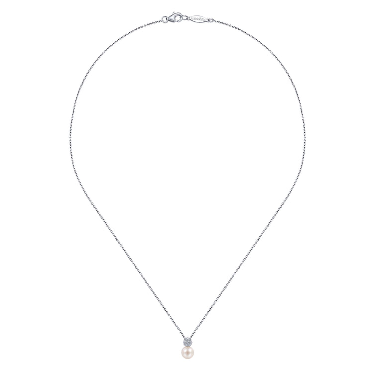 18 inch 14K White Gold Cultured Pearl and Diamond Pave Pendant Necklace