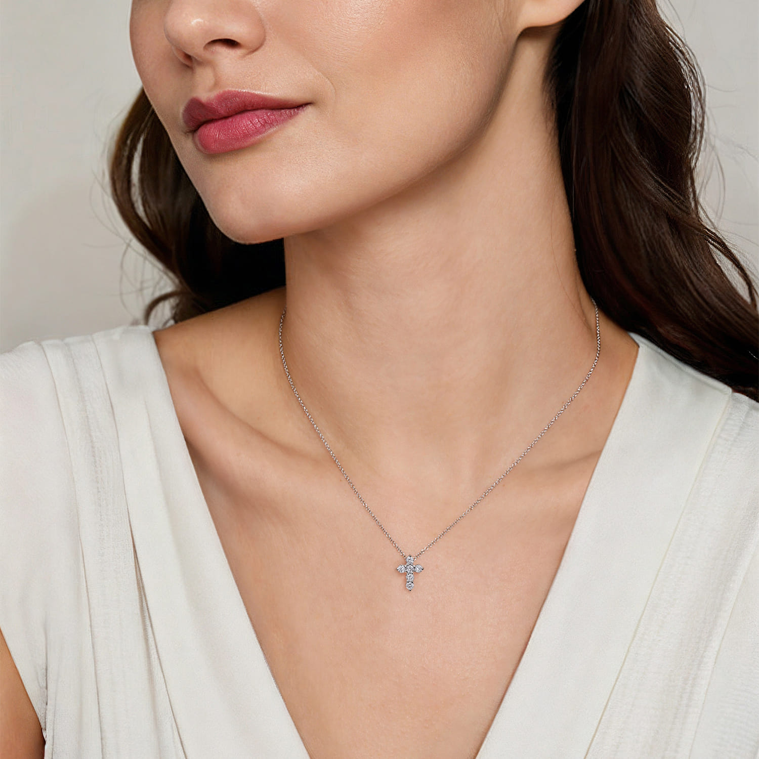 18 inch 14K White Gold Diamond Cross Pendant Necklace - 0.5 ct - Shot 3