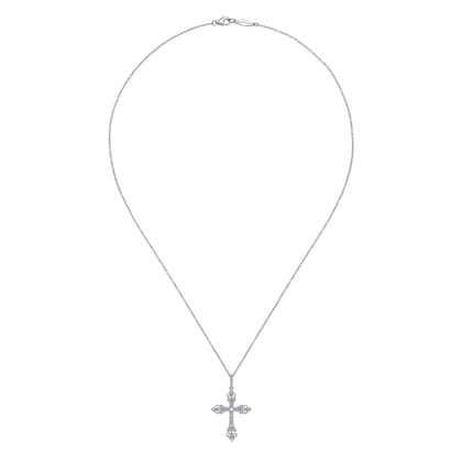 18 inch 14K White Gold Diamond Cross Pendant Necklace